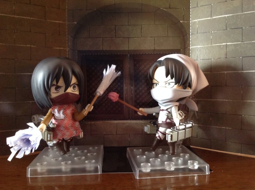 oliviamika:  levi&amp;mikasa  clean battle！！！！！ I made the pink apron