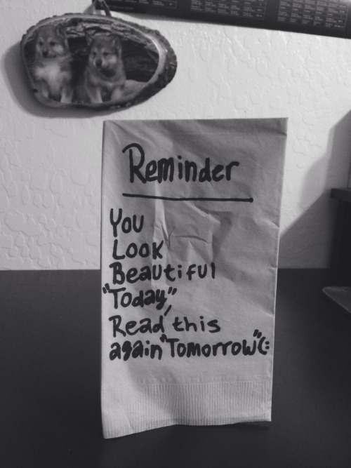 boys-and-suicide:  If this shows up on your dash this is for you. I hope I made at least one person smile today. You can keep scrolling now. (: 
