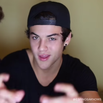 magcon-pack:  If you take please give the creditsSe você pegar por favor dê os