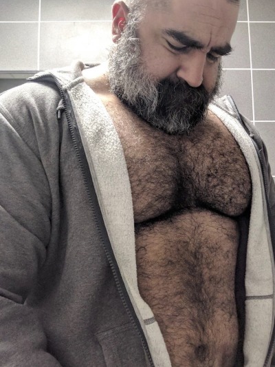 hairy-muc-bear:2021.01.28.Thursday&rsquo;s BILFS in Open Shirts Next Door Bulls