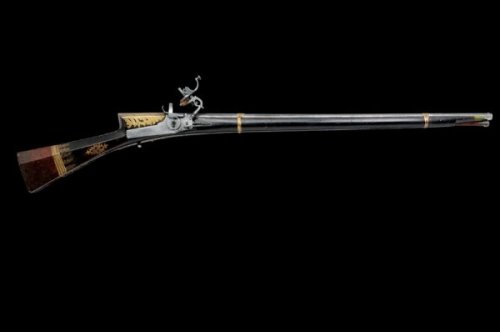 Extremely rare wheel-lock Tufenk musket originating from 18th century Turkey.Estimated Value: &