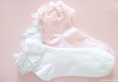 pinkcaramelcorn: My new kawaii socks &lt;3 do not remove the credits, do not repost please!