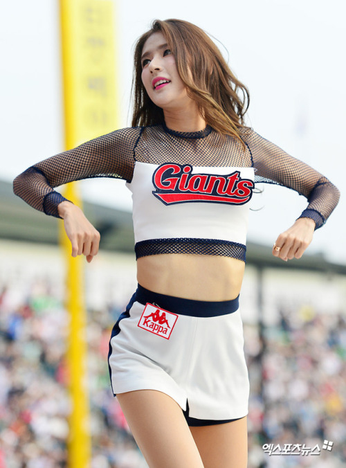 박기량 (Park Ki Ryang) Lotte Cheerleader.