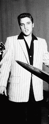 fashion-fit-for-a-king:  9/50 Favorite looks from the 1950s 