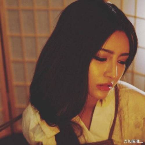 营长很喜欢的女优 麻生希 最近刚刚下马 感觉长得很清纯 也算是女优届的一股清流了