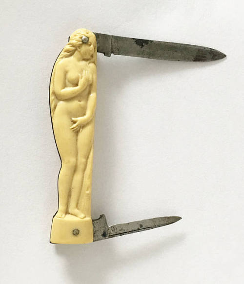 figdays: “Venus” Pocket Knife // TheGentlemansBlade