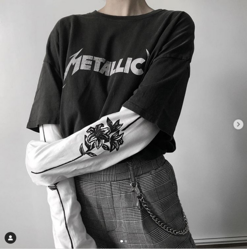 IG : Poetic NekoIG : The Neko Soft GrungeT-shirt Metallica : H&MT-shirt white : Disturbia Clothi