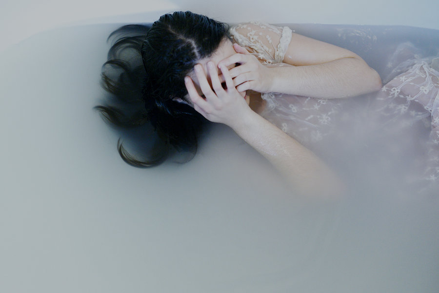3000-milesfromyou:  ☁Ｆｏｇｇｙ ｐａｌｅ ☁  