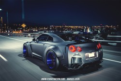 stancenation:  Into The Night.. // http://wp.me/pQOO9-ia4