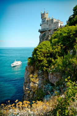 vacilandoelmundo:  Swallow’s Nest, Gaspra,