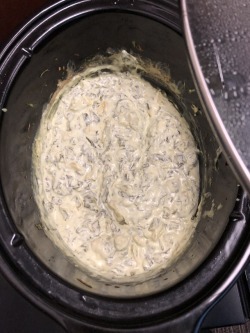 peachemojimami:  I’m making spinach artichokes dip for work, pray for me….and them 😂  Not to toot my own horn but gahdamn 