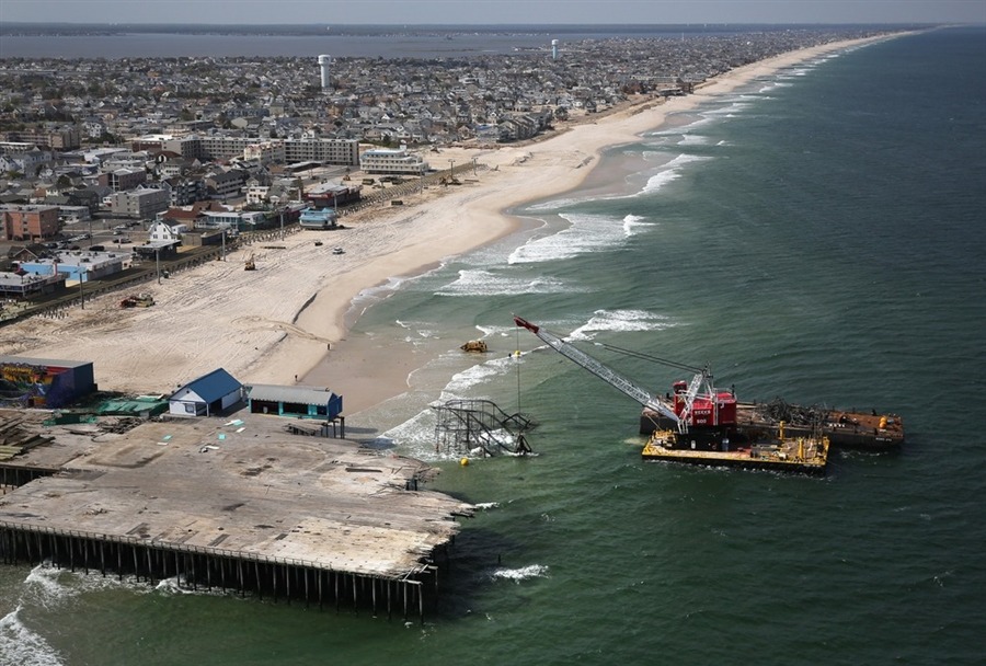 destroyed-and-abandoned:  A roller coaster that was plunged into the Atlantic Ocean