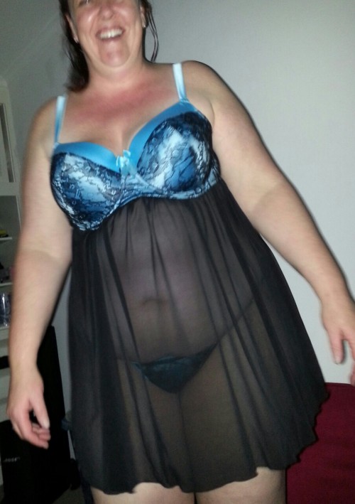 wotthu: The missus has new lingerie :-) reblog so we can all enjoy it !