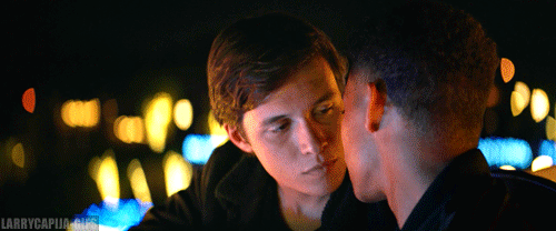 larrycapija-gifs:  Nick Robinson &amp; Keiynan LonsdaleLove, Simon (2018)