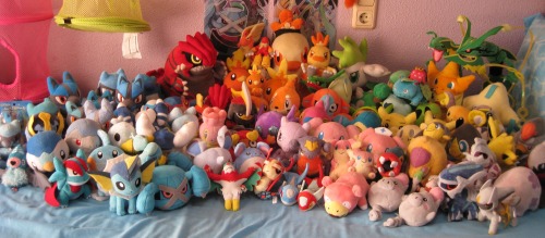 daftlynx:My Pokémon plush collection! You can see it in more detail in this video.