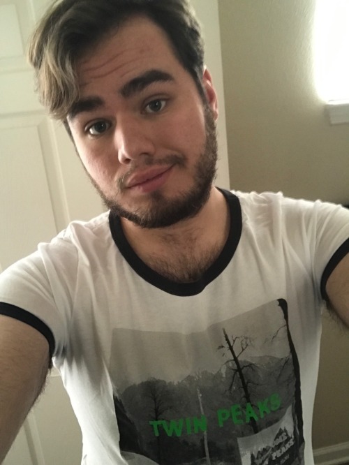 hannibal-the-cannibal-fannibal:Ok I love this shirt so much