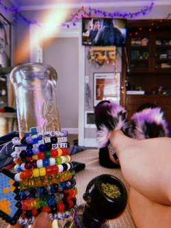 the-original-astr0zombies-deact:Wilfred & bong rips 