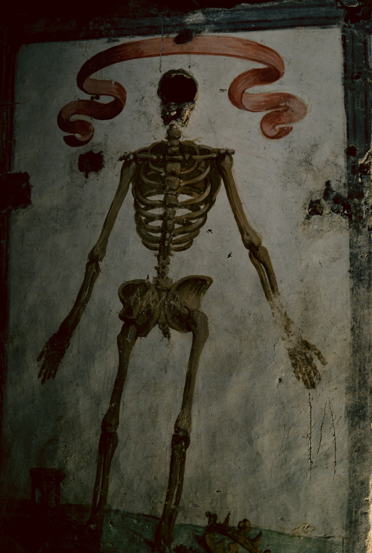 fallbabylon:  san gaudioso catacombs- Naples Italy 