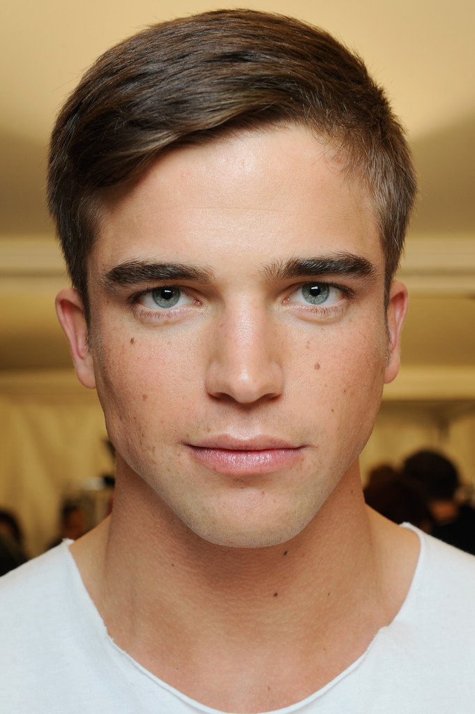 grabyourankles:  Rvier Viiperi backstage at Dsquared² autumn/winter 2015/16