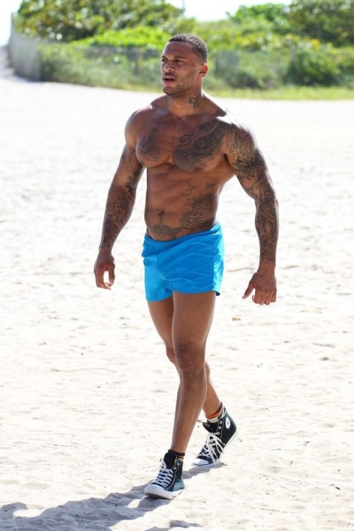 thapuma:  David Mcintosh could have ALL of adult photos