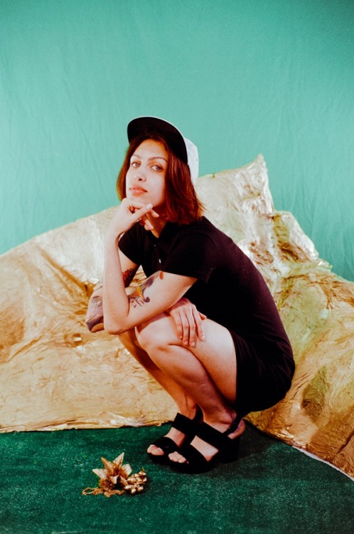 dirteye:  chiaramottironi:  Photography: Charlotte Rutherford  love me 