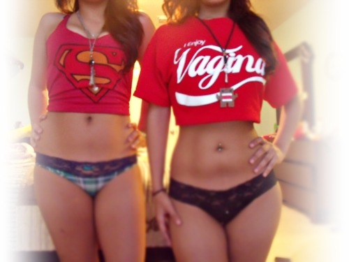 dopeshit-and-cutegirls:  http://dopeshit-and-cutegirls.tumblr.com/
