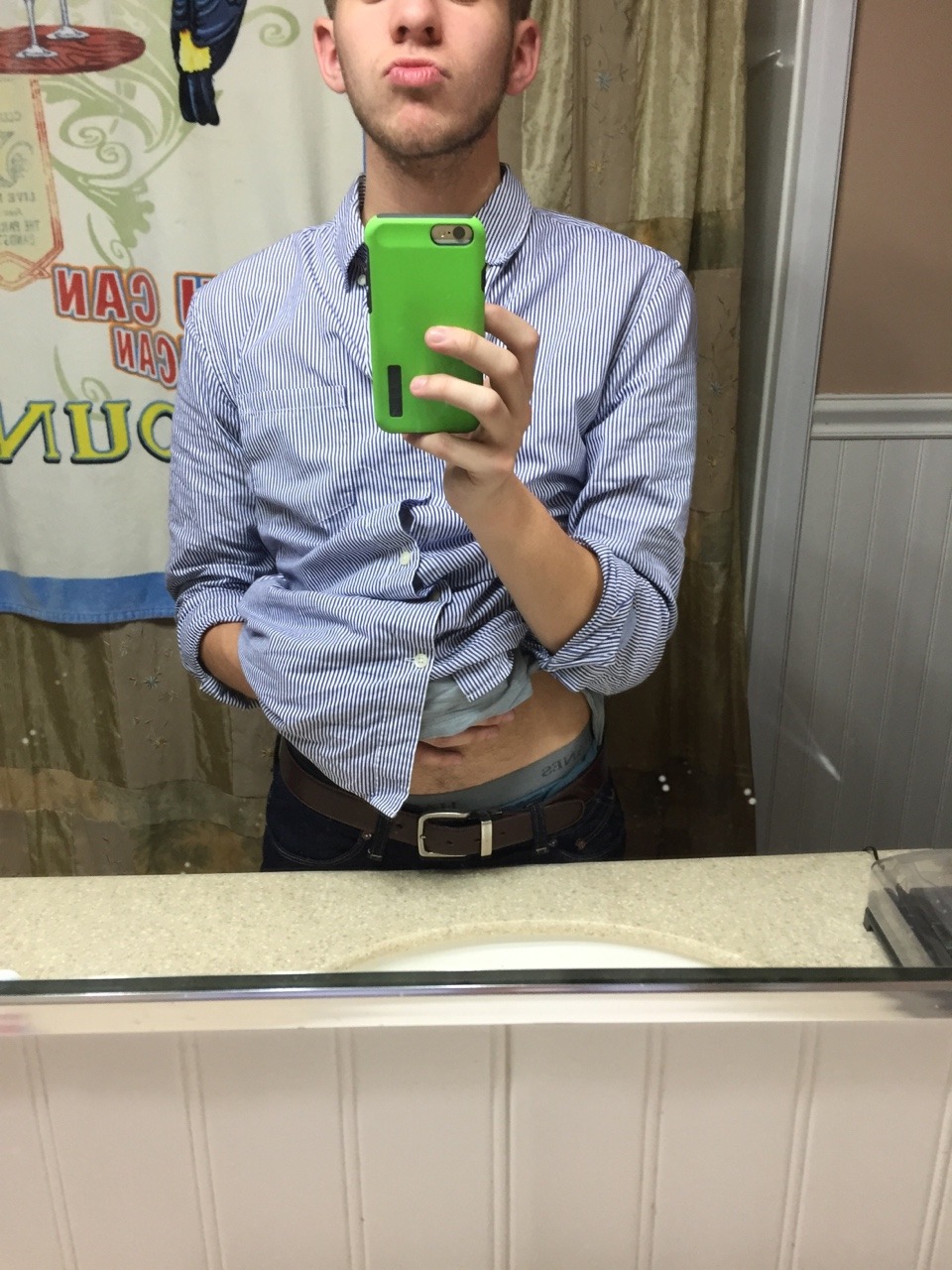 curtainsofawaterfall:  curtainsofawaterfall:  I’m drunk and this is a selfie of