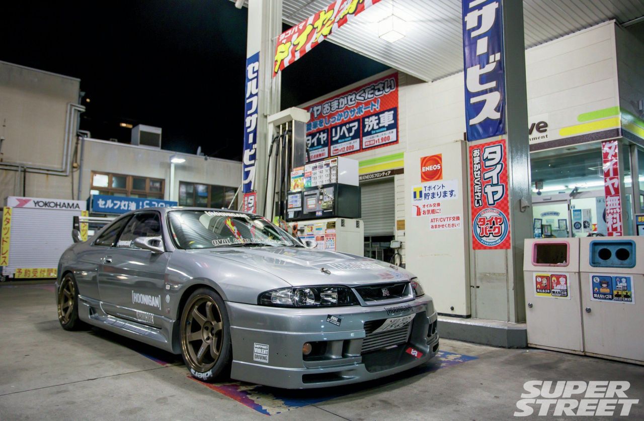 upyourexhaust:  Oval Auto R33 Nissan Skyline - Highway to HooningPhotos via SuperStreet
