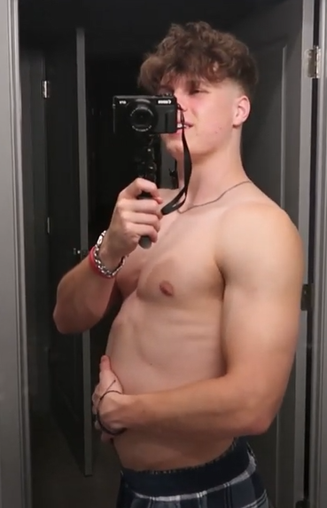 Https://linktr.ee/bulkseason