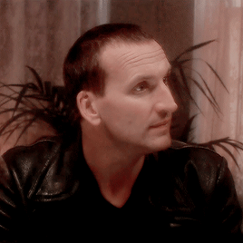 ochocolate:ninth doctor in every episode ✿ 1x03 // the unquiet deadHold that one down!