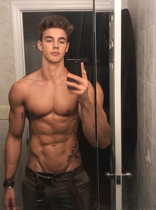 These pics can slide in my DMs any time!SEE MORE HOT GUYS HERE