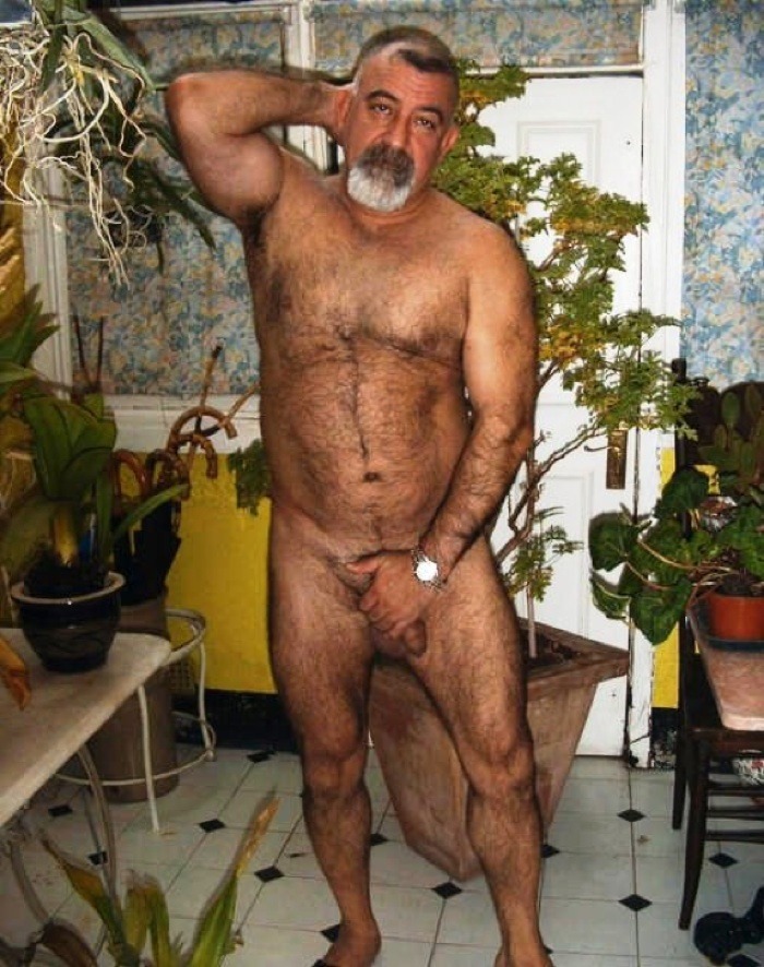 matureandruggedmen:  Reblogging some of my favorite stuff from other blogs. If you