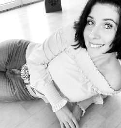 hornyster:Elke for Cumtribute  adult photos