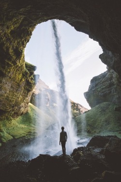 Bokehm0N: Not A Casual Shower.