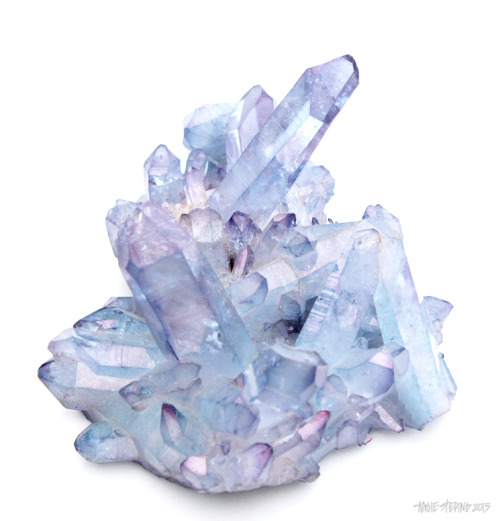 sleepingwiththewitch: earthblingg: Tanzine Aura Quartz -