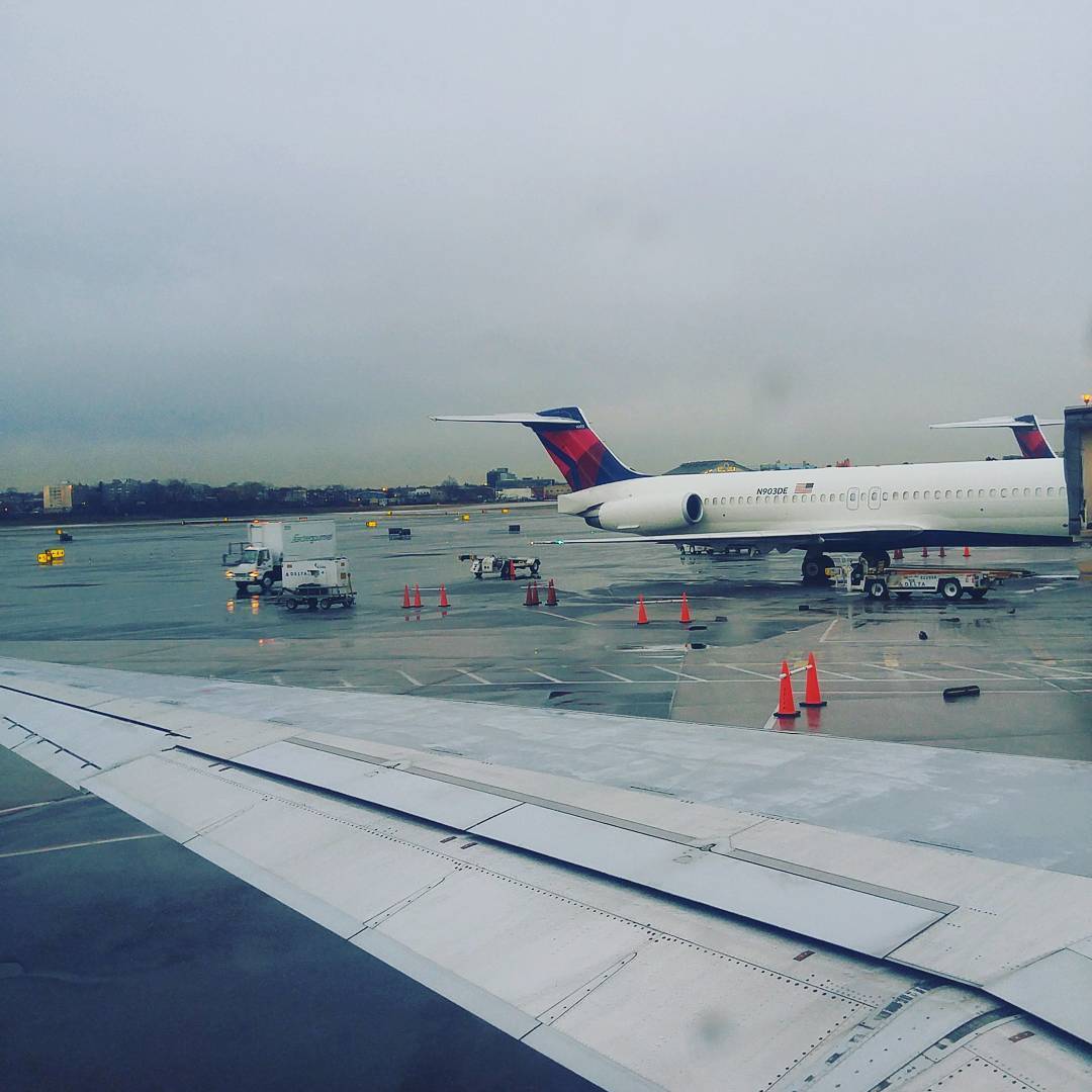Rain day here in NYC, MIA bound. #businesstravel  (at LaGuardia Airport)