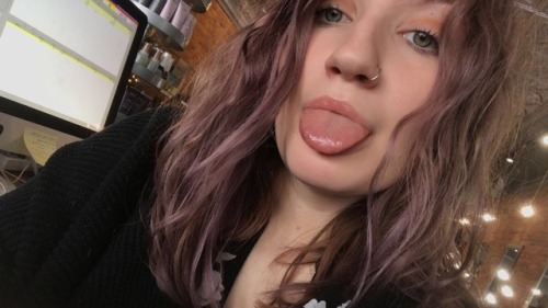 in case anyone was wondering, my hair is purple now