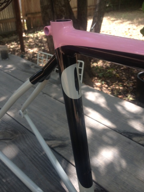 icarusframes:  Roadie with a wishbone back from paint.  