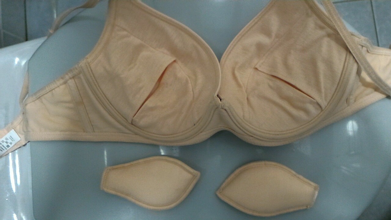 clm4w37:  C cup bra and sports bra of ex.