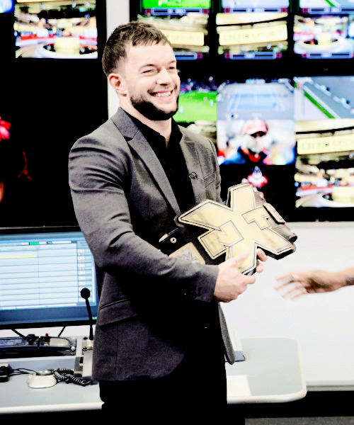 fyeahnxt:  NXT CHAMPION FINN BÁLOR VISITS BBC, ‘CORONATION STREET’