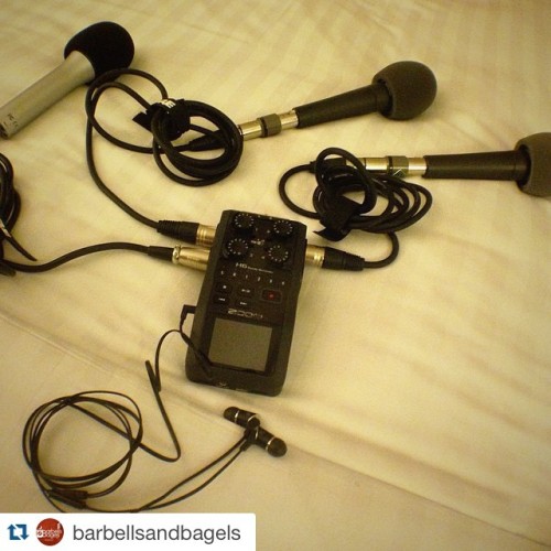 #Repost @barbellsandbagels ・・・ The simplest podcast setup I could think of.  #crossfit #eastregional