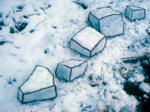 flores-fuego:asylum-art:Natural sculptures by Andy Goldsworth “Andy Goldsworthy is an extraordinary,