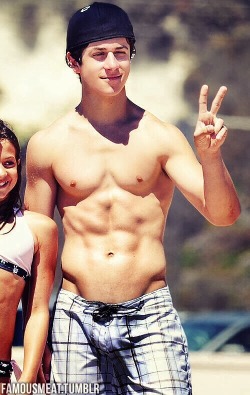 celebritybodybuge:  David Henrie part 1 Wizards of Waverly Place Disney Star Selena Gomez’s Boyfriend