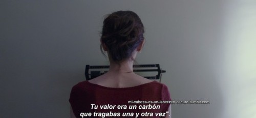mi-cabeza-es-un-laberinto-oscuro:  Hasta el hueso.