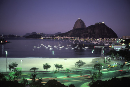unrar:Brazil, Rio de Janeiro 2000, David Alan Harvey.