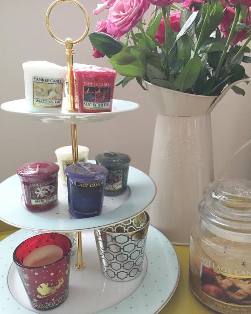 My @theyankeecandle collection is coming along nicely. Smells incredible and making use of my cake s