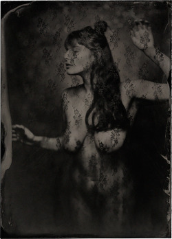 jameswigger: Lace and @mayatihtiya    5x7 plexitype 