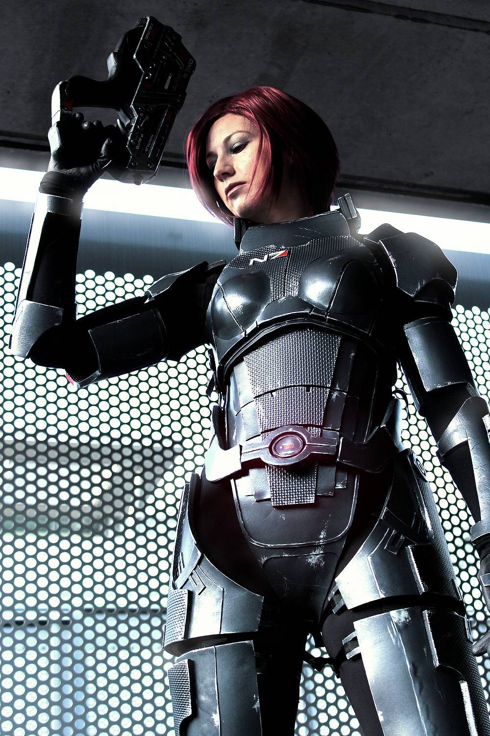 fucking-sexy-cosplay:  Commander Shepard, by LittleBlondeGoth (source)