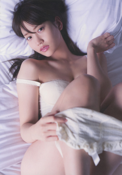 a-beautiful-g:    永尾まりや  