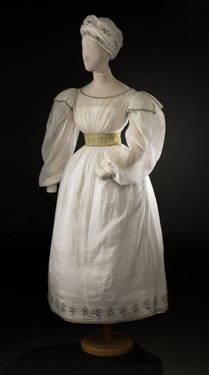 Dress and turban ca. 1830-32From Tessier & Sarrou